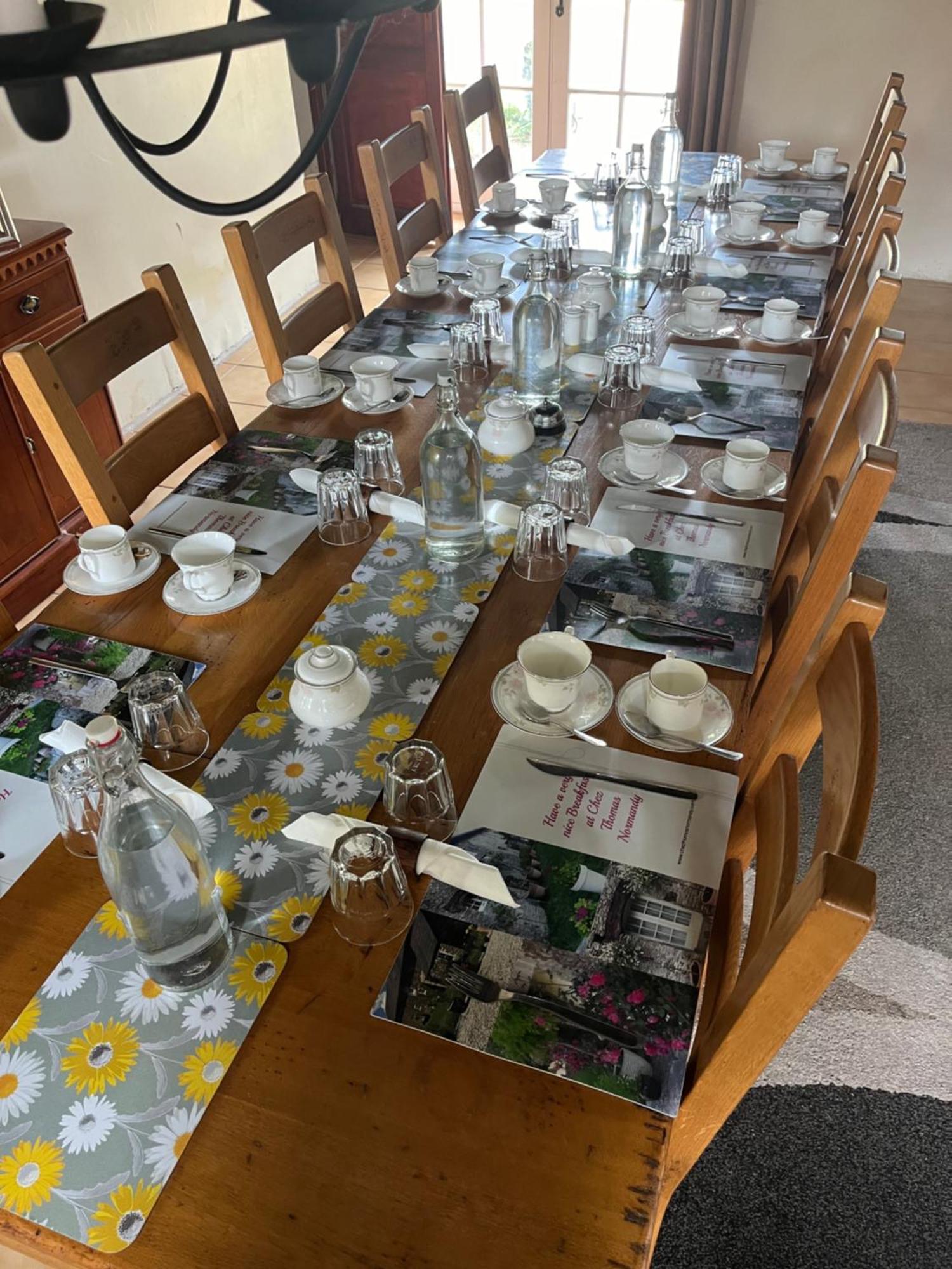 Bed and Breakfast Chez Thomas 7 Route Du Monde Ancien Saint-Georges-D'Aunay Экстерьер фото